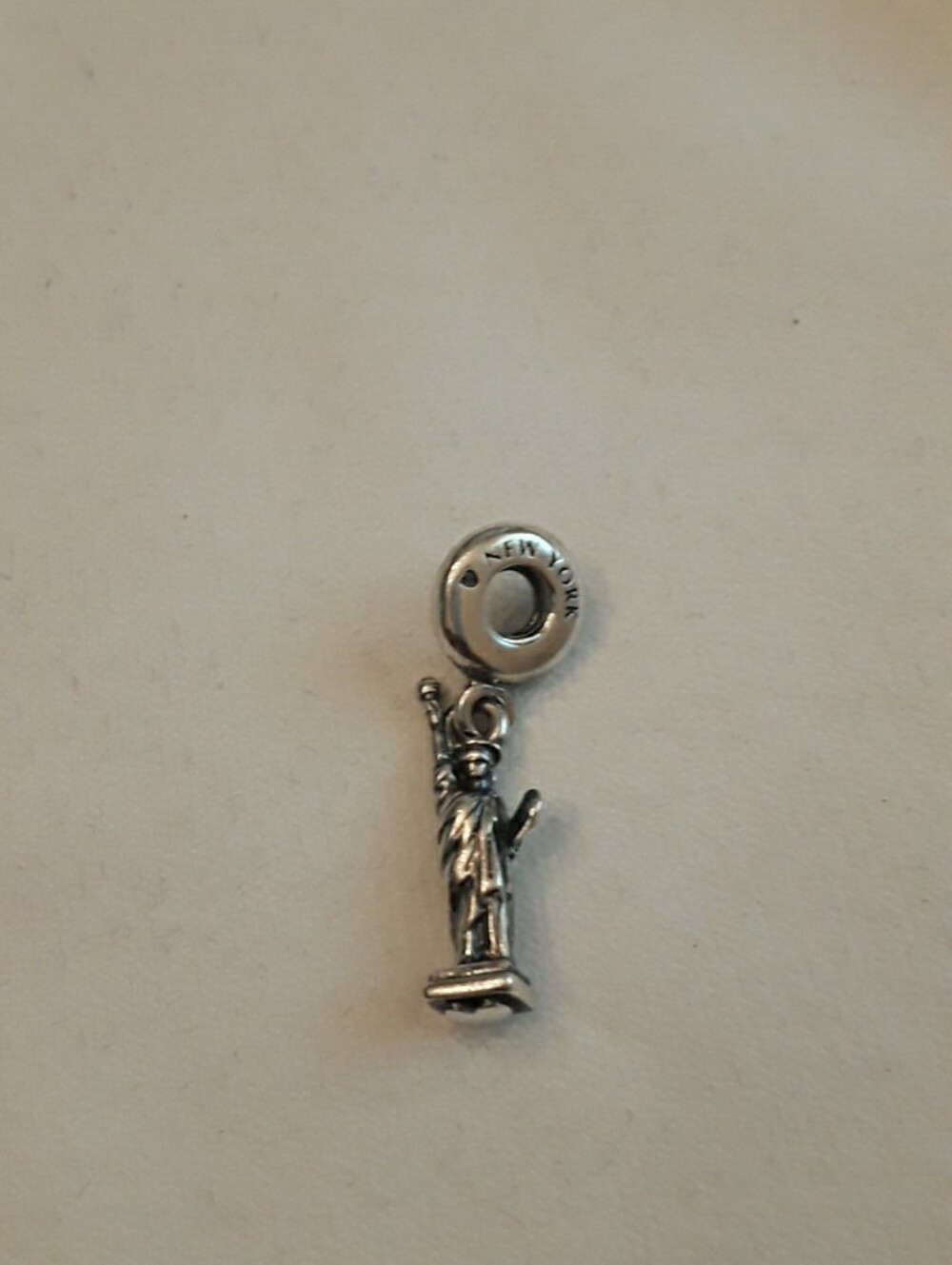 Pandora New York Statue of liberty charm